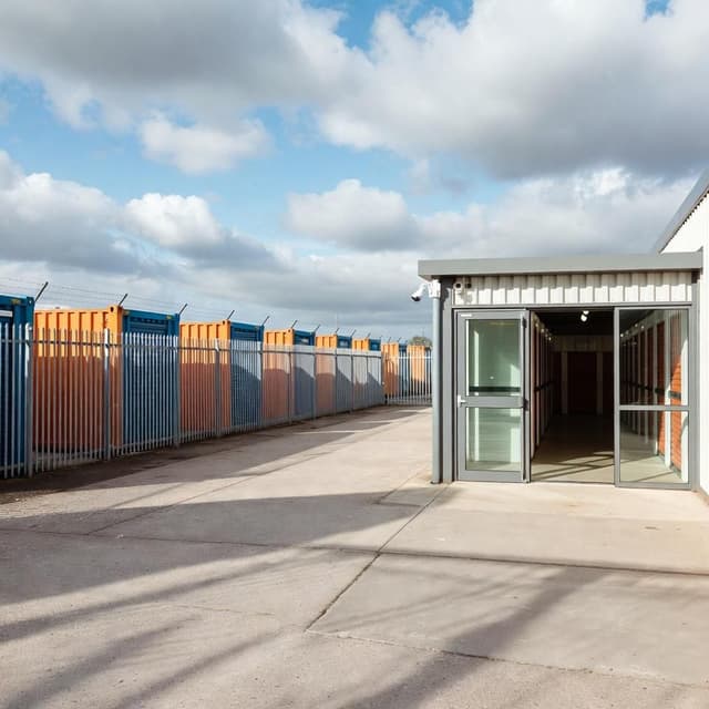 Container Hire or Traditional Self Storage: Which One Actually Suits You?